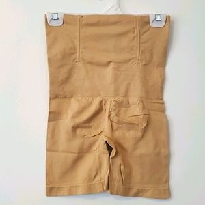 2 Nude Slimming/Lifting Shapewear